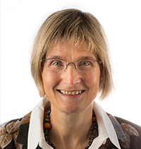 Dr. Gisela Kurth, Geschäftsführung